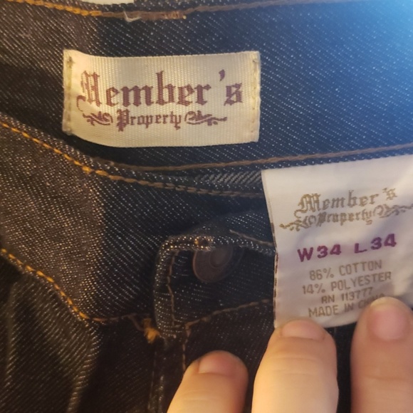 Jeans - Picture 2 of 4